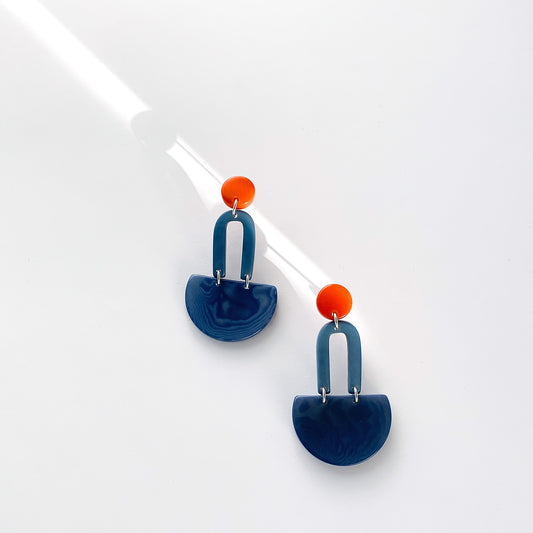 Øredobber i taguanøtt, GALATEA Coral og Blues