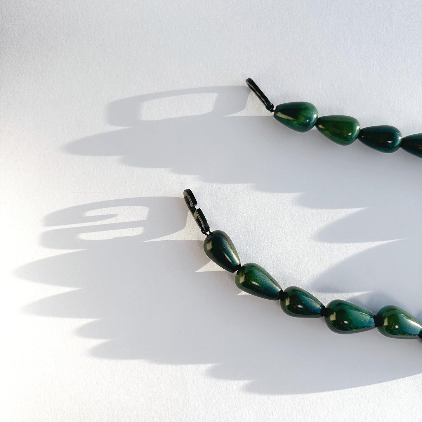 Halssmykke i taguanøtt, Grønn - Dione