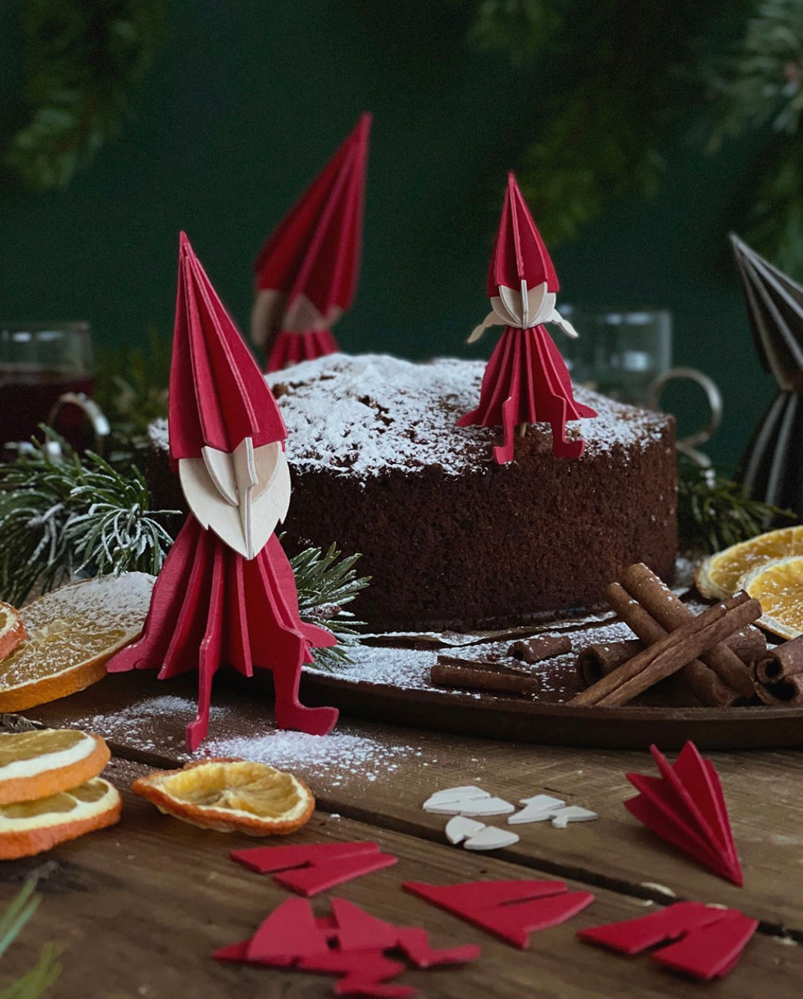 Smånisse med skjegg, Medium rød - 12 cm