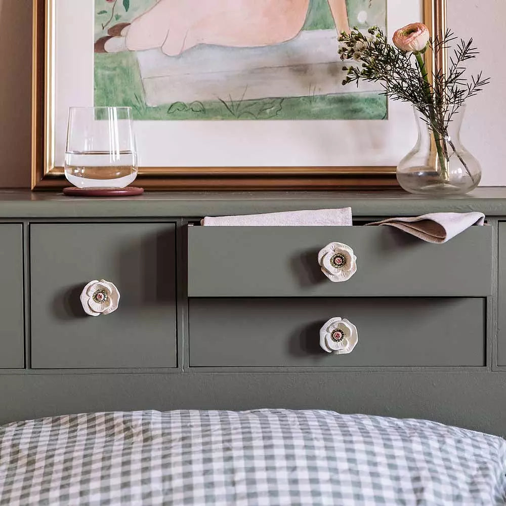 Møbelknott, hvit valmue