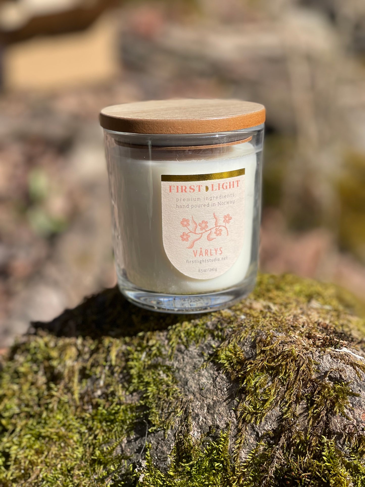 VÅRLYS duftlys med vanilla og sitrus