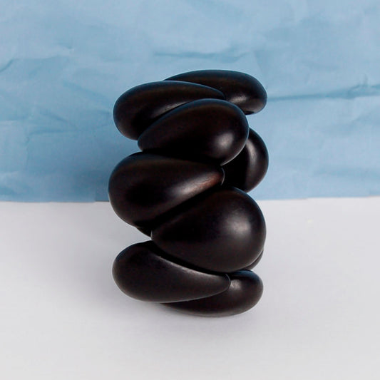 Armbånd i taguanøtt, sort