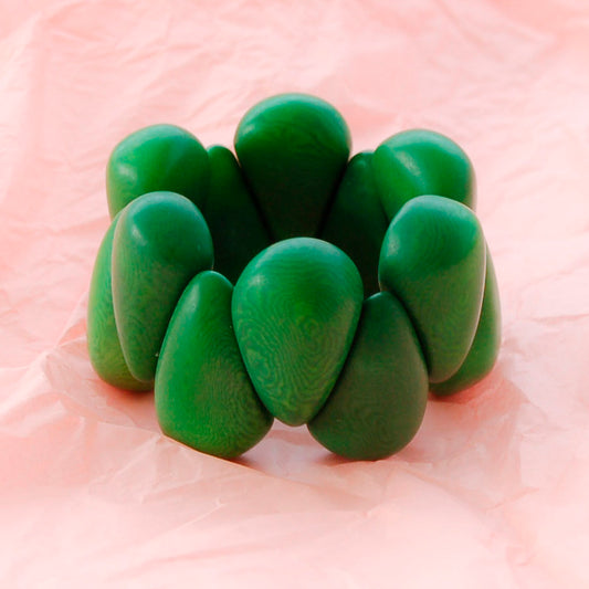 Armbånd i taguanøtt, grønn