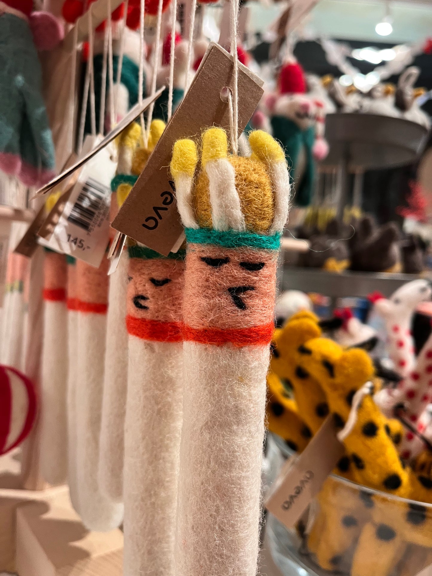 Ullfolk med oppheng, Lucia