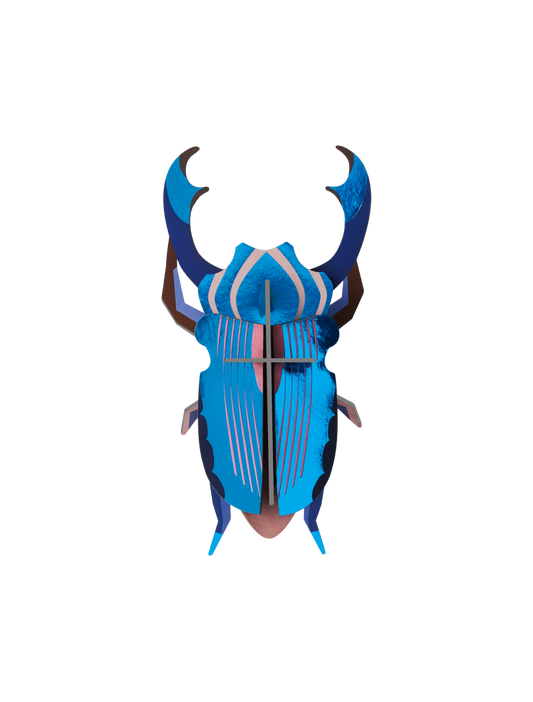 Veggdekor metallisk bille, Azure Stag Beetle