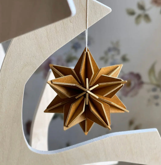 Stjerne med oppheng - medium «Cinnamon» - 10 cm