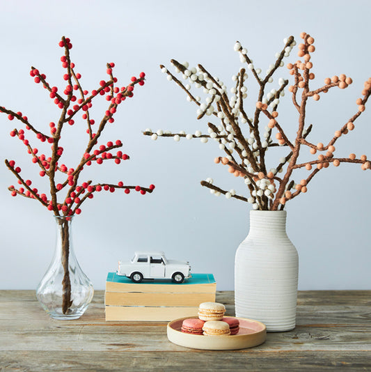 Evigvarende blomst, grein med røde bær